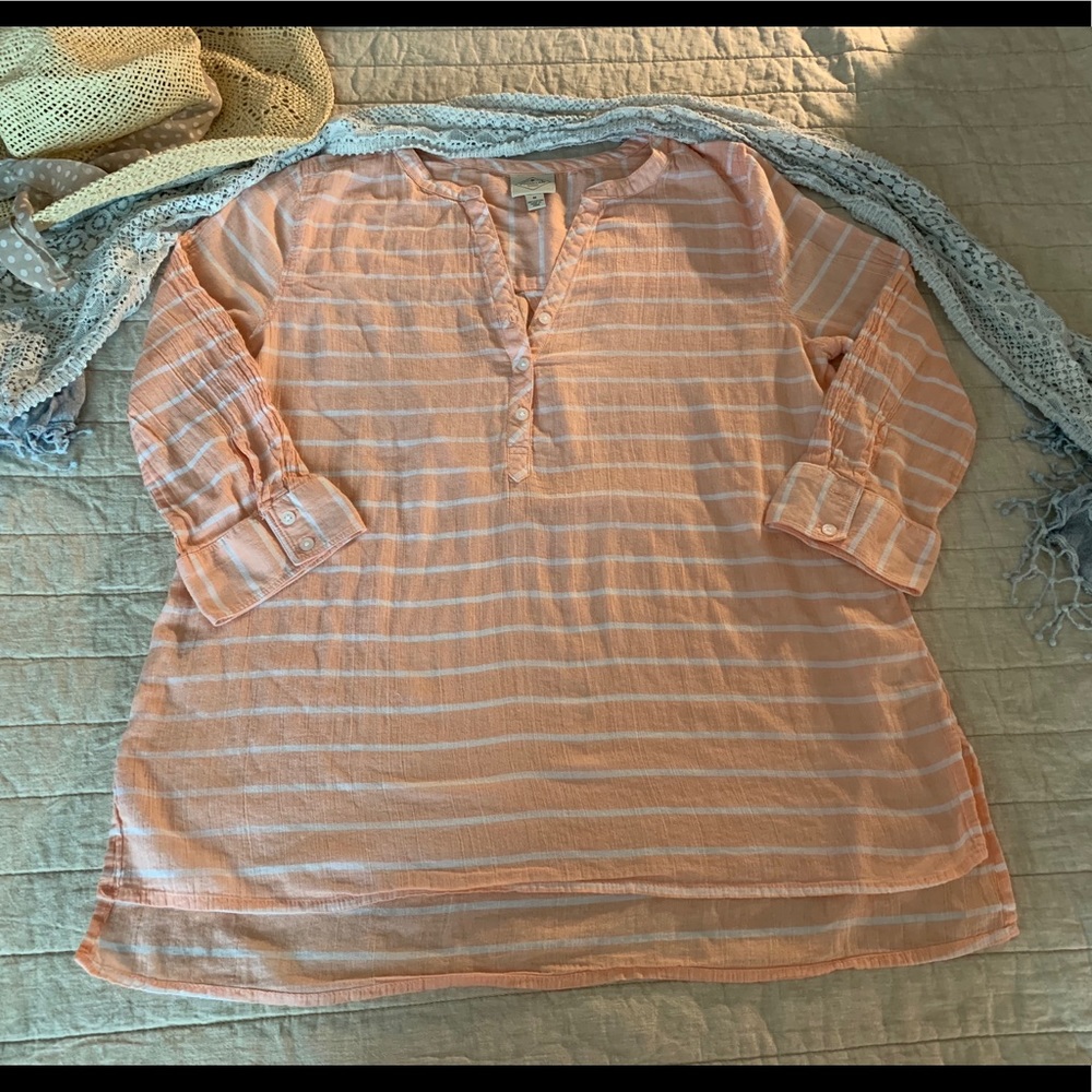 ✨3 for $25✨Gauzy St. John’s Bay tunic
